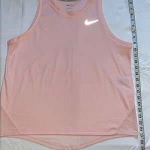 Nike pale peachy Pink dri fit Tank Top size large
